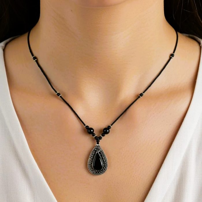 Vintage Black Necklace - Image 1
