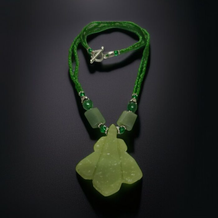 Jade Stone 2 (4) 30 Jade Stone - Image 1